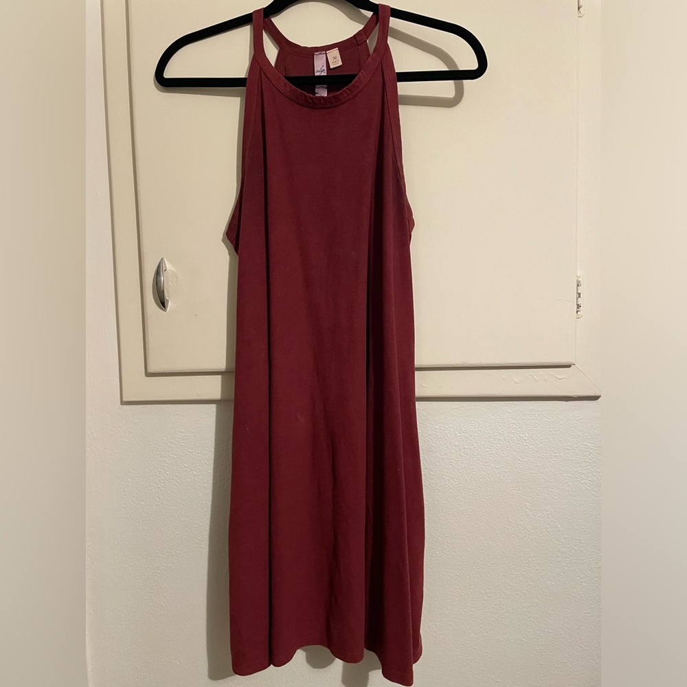 Alya Rich Red Midi Dress